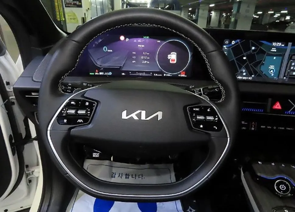 Kia EV6 — фото 8