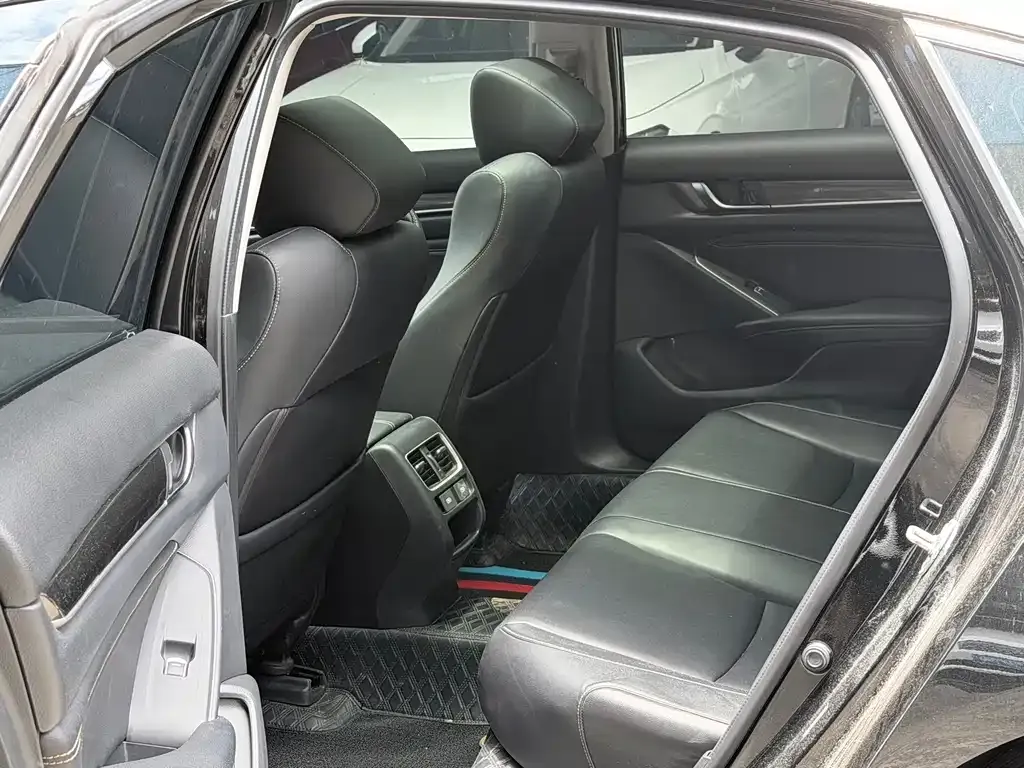 Honda Accord 2023 из CN, фото 3
