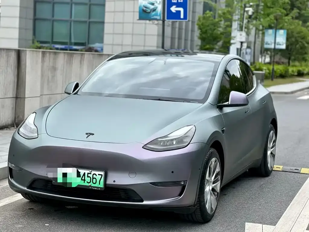Tesla Model Y — фото 2