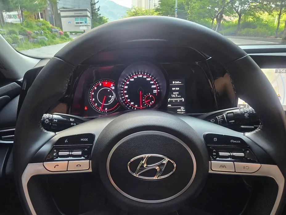 Hyundai AVANTE — фото 4
