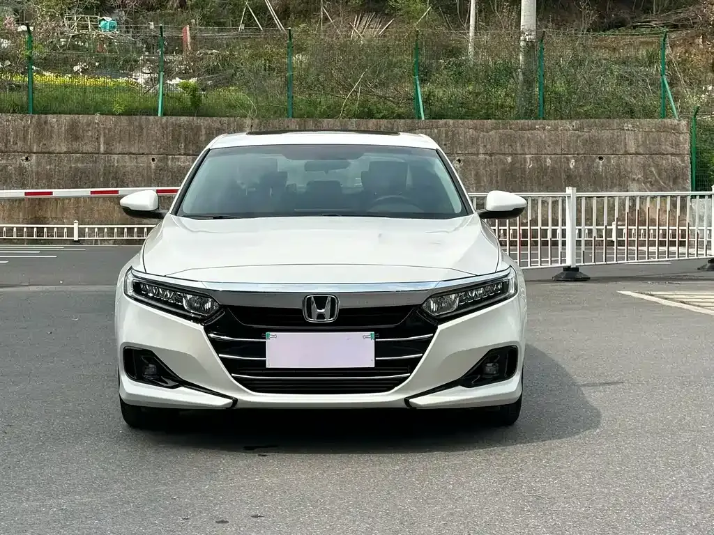Honda Accord — фото 4