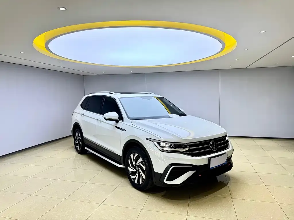Volkswagen Tiguan L 2023 из CN, фото 5