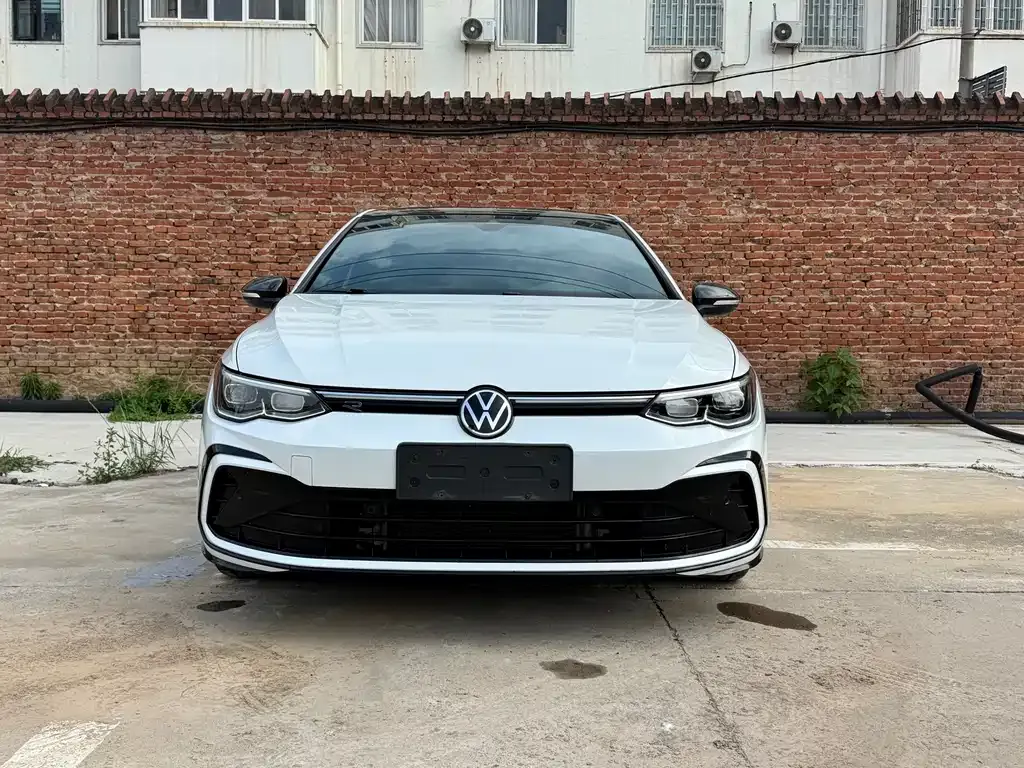 Volkswagen Golf — фото 9
