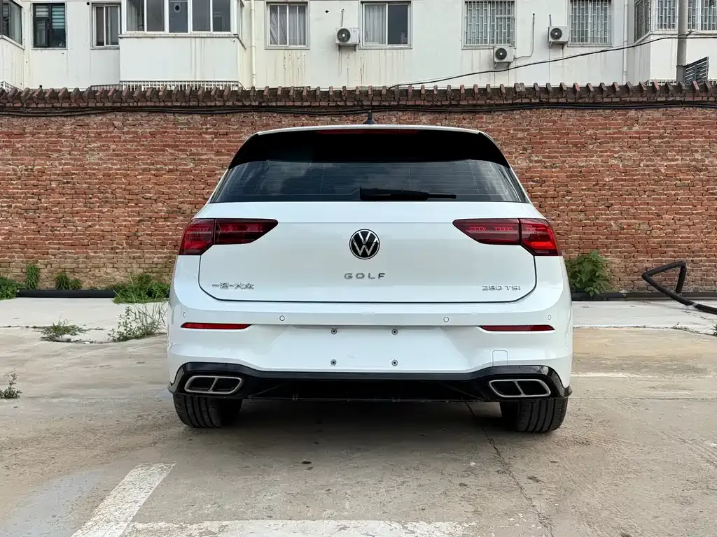 Volkswagen Golf — фото 7
