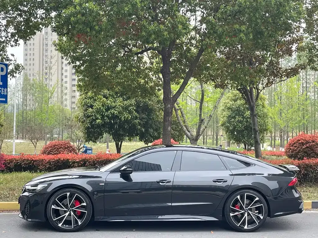 Audi A7 — фото 7