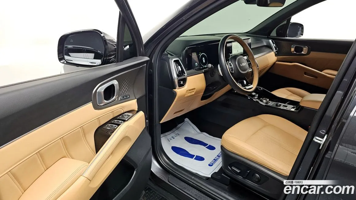 Kia Sorento — фото 10