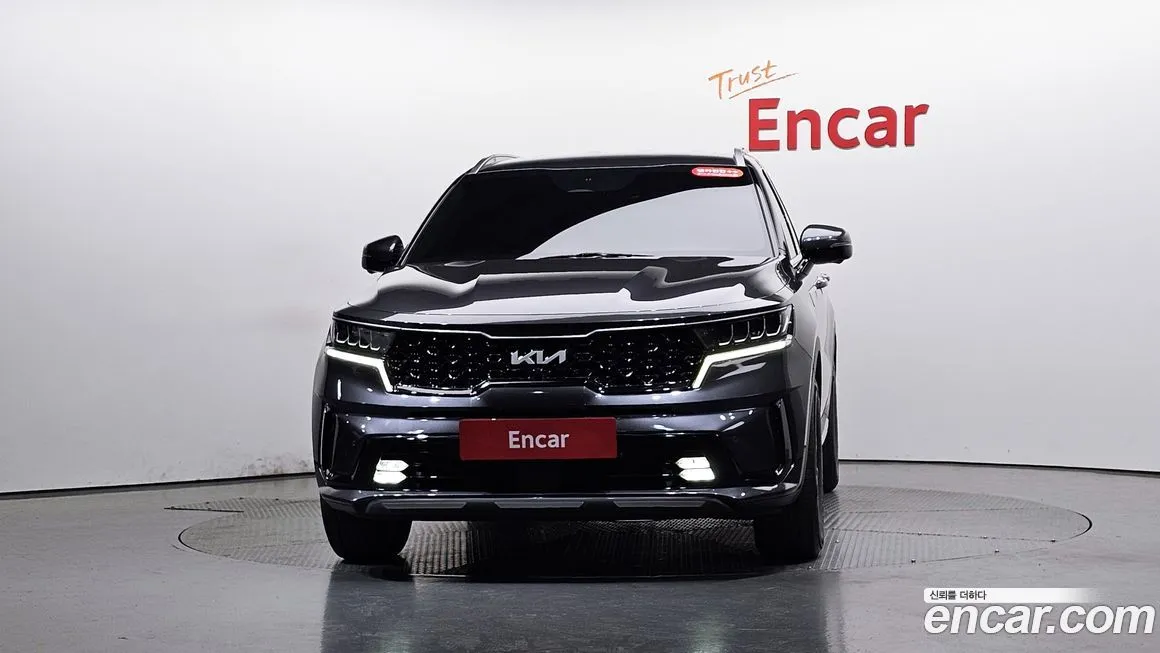 Kia Sorento — фото 8