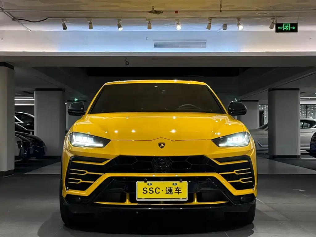 Lamborghini Urus 2021 из CN, фото 2