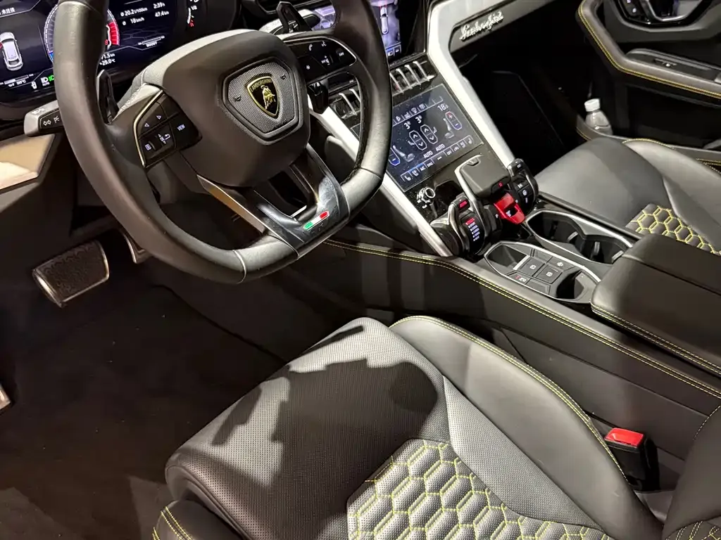 Lamborghini Urus 2021 из CN, фото 10