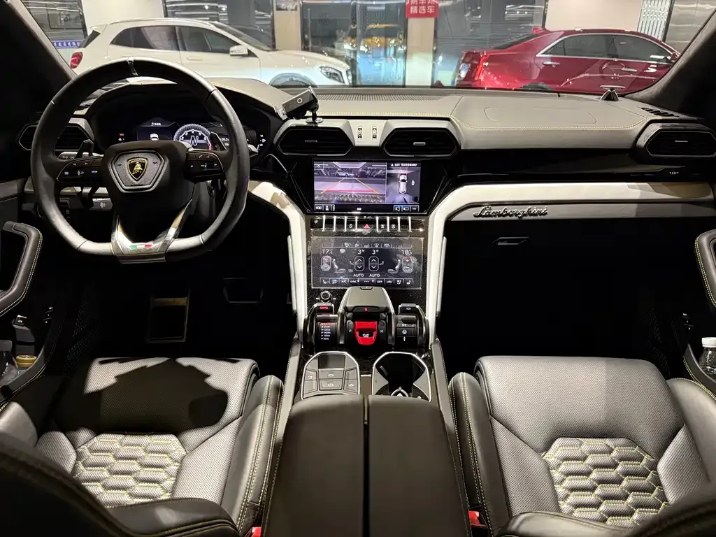 Lamborghini Urus 2021 из CN, фото 6