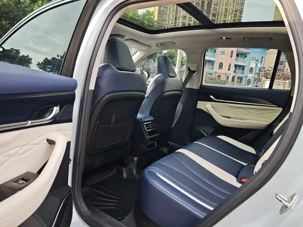 Geely Xingyue L 2023 из CN, фото 7