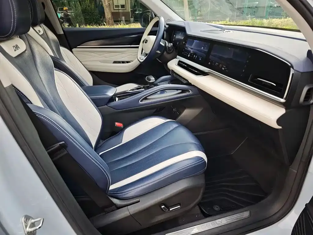 Geely Xingyue L 2023 из CN, фото 4
