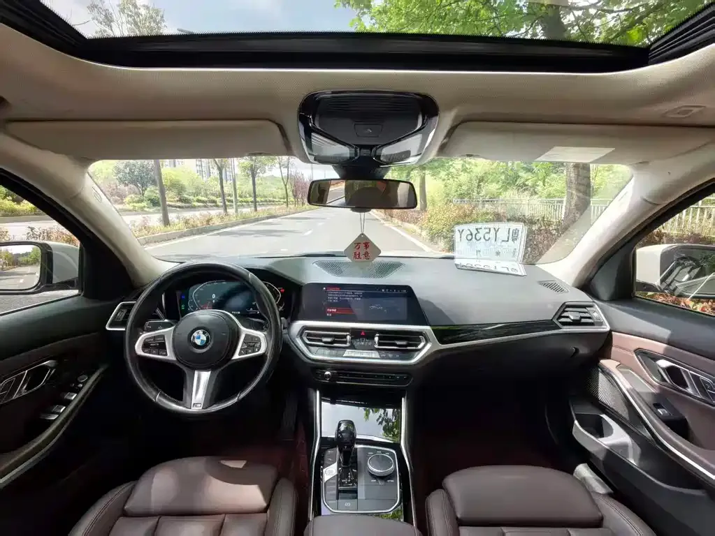 BMW 3 Series 2021 из CN, фото 7