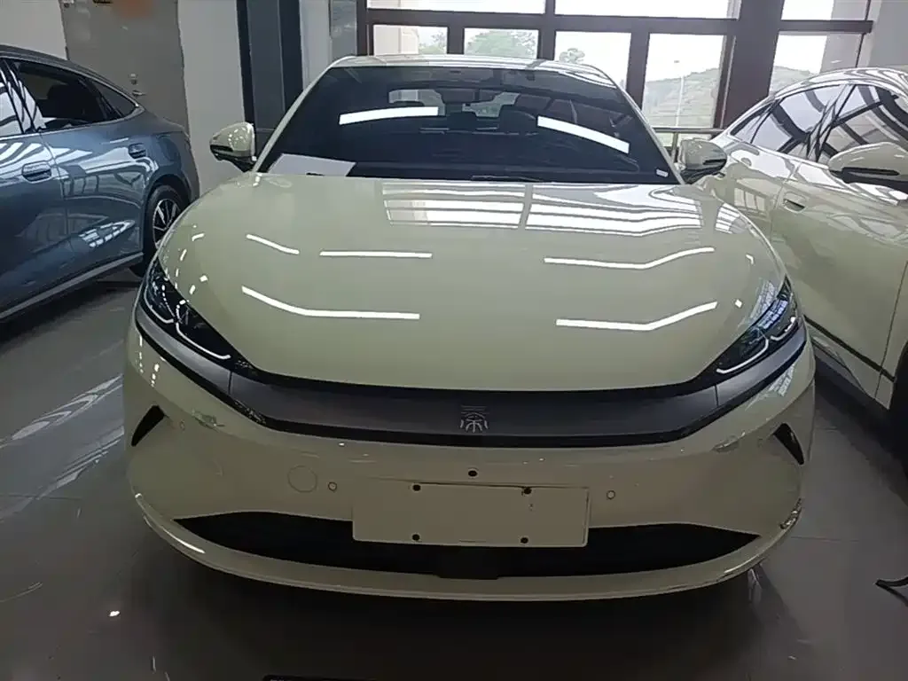 BYD Qin L — фото 7