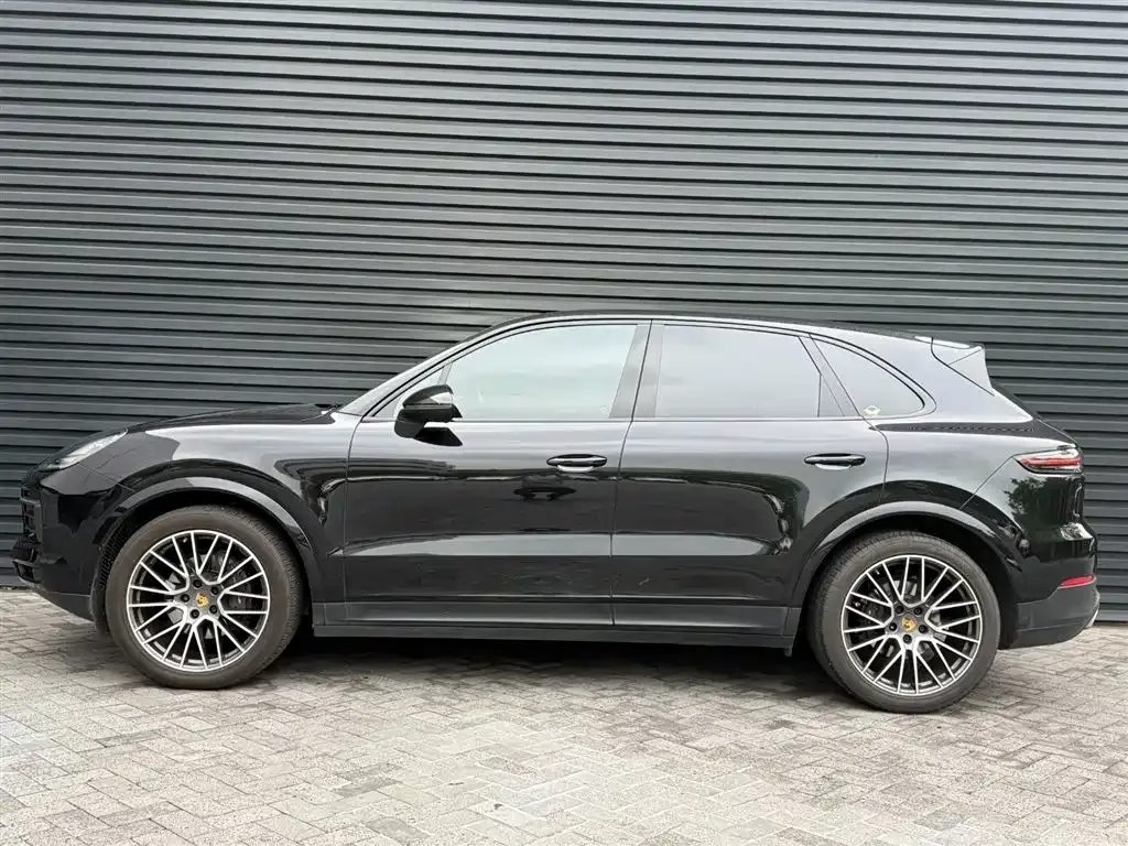 Porsche Cayenne — фото 6