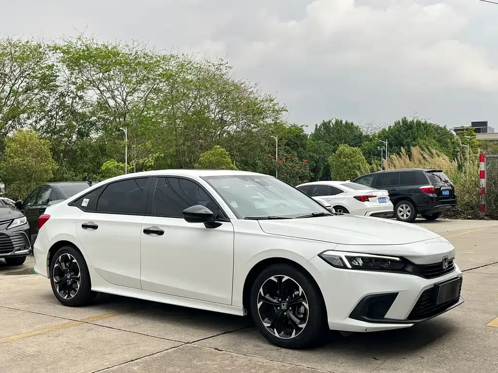 Honda Civic — фото 7