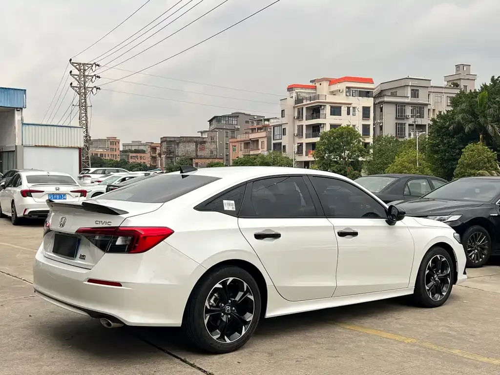 Honda Civic — фото 5