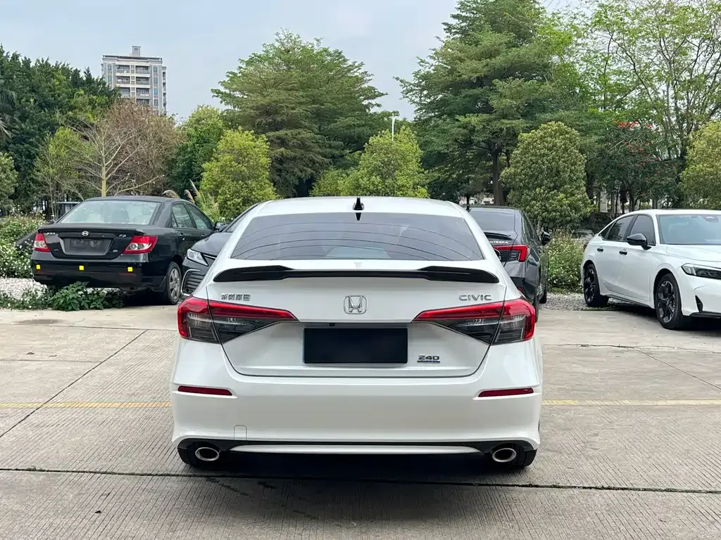 Honda Civic — фото 8