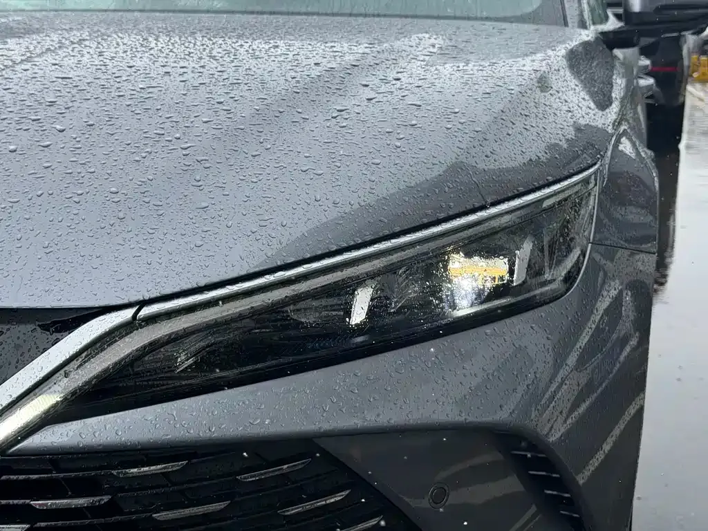 BYD Qin L — фото 2