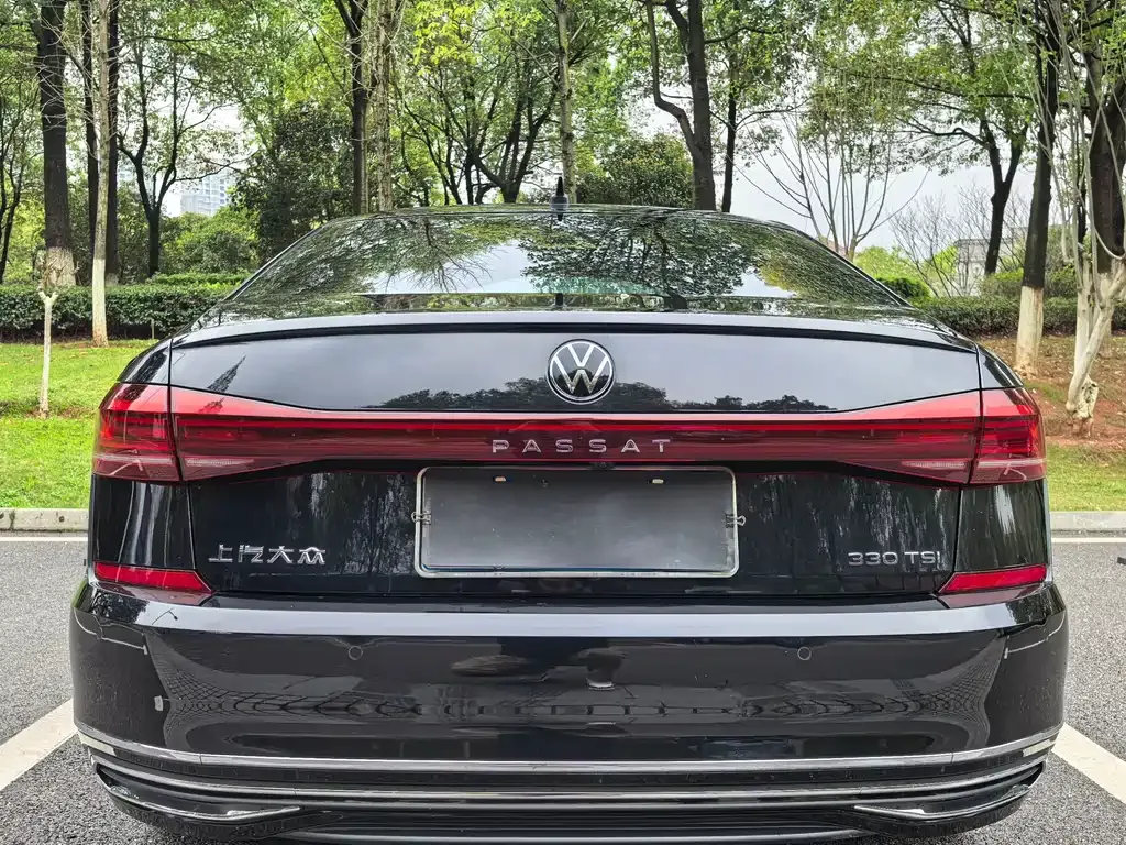 Volkswagen Passat — фото 9
