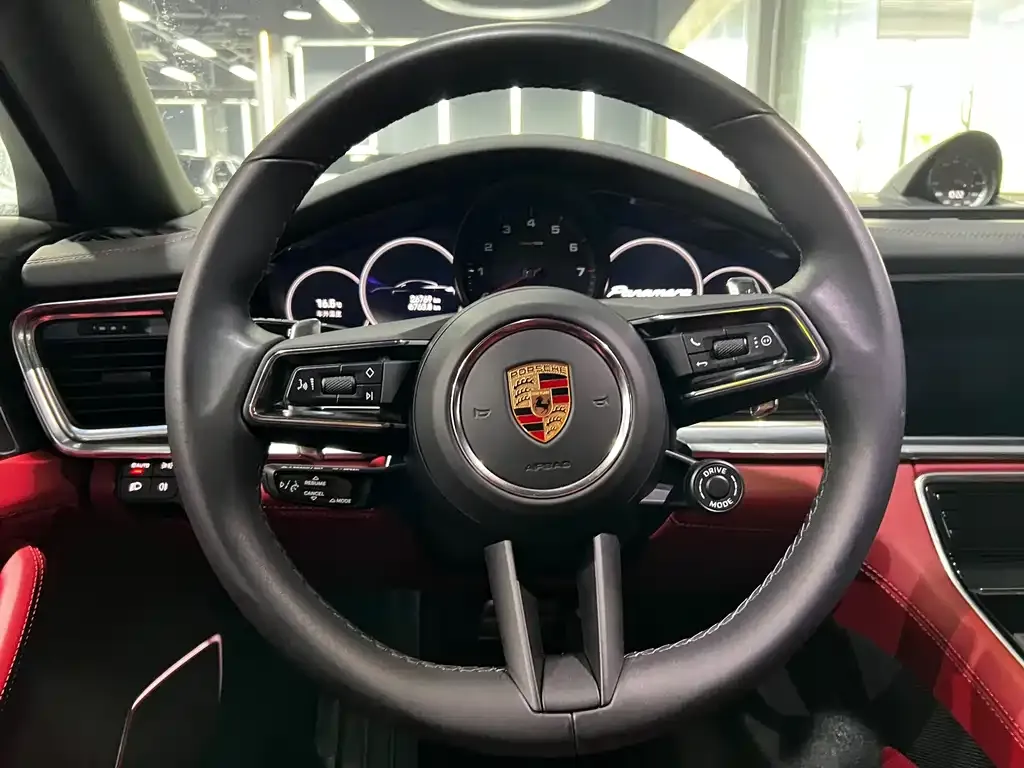 Porsche Panamera — фото 10