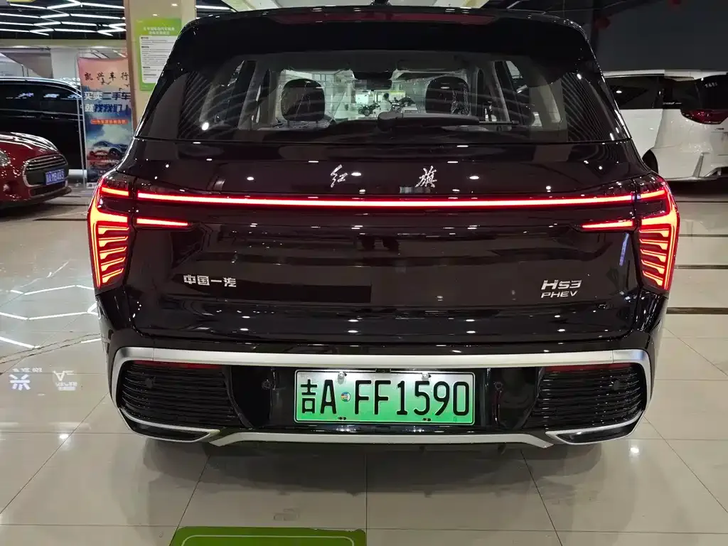 Hongqi HS3 PHEV — фото 10