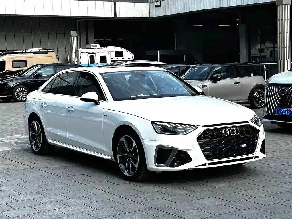 Audi A4L — фото 8