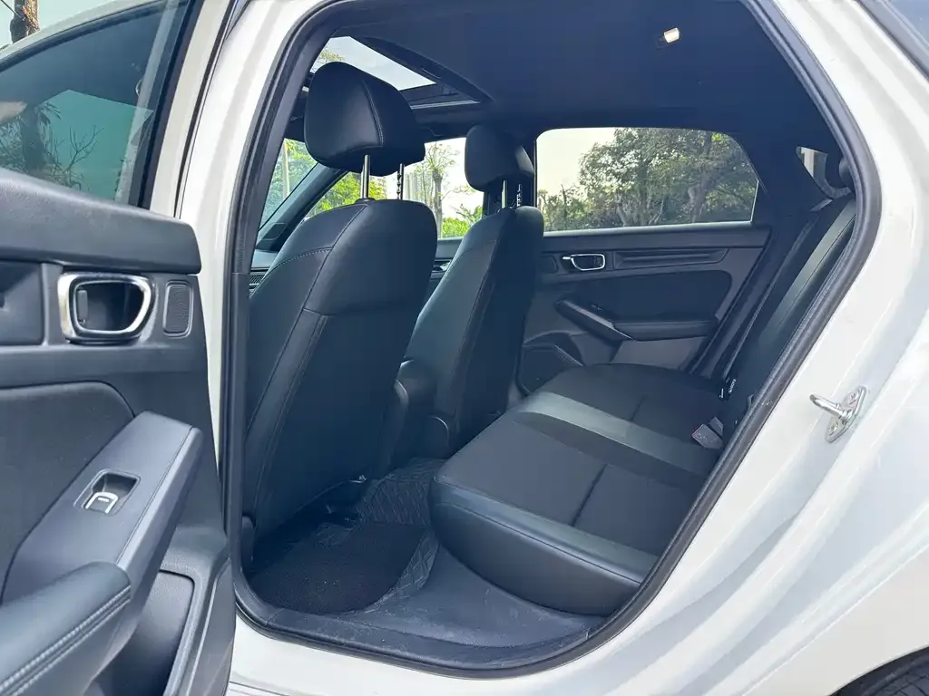 Honda Civic — фото 10