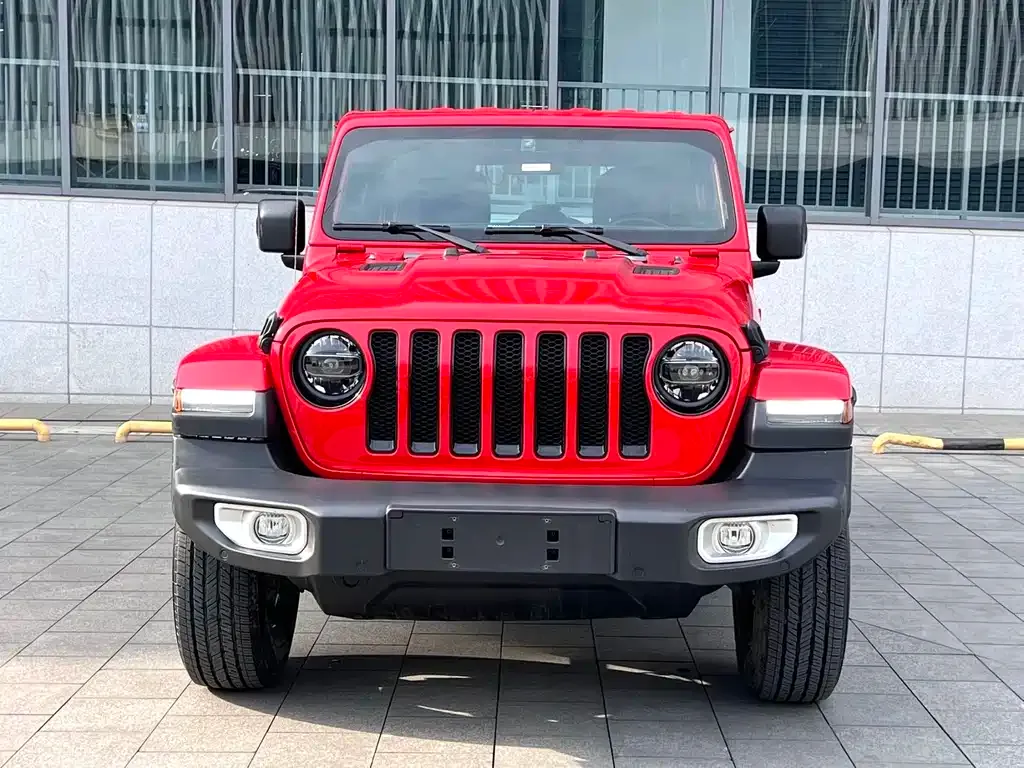 Jeep Wrangler 2022 из CN, фото 7