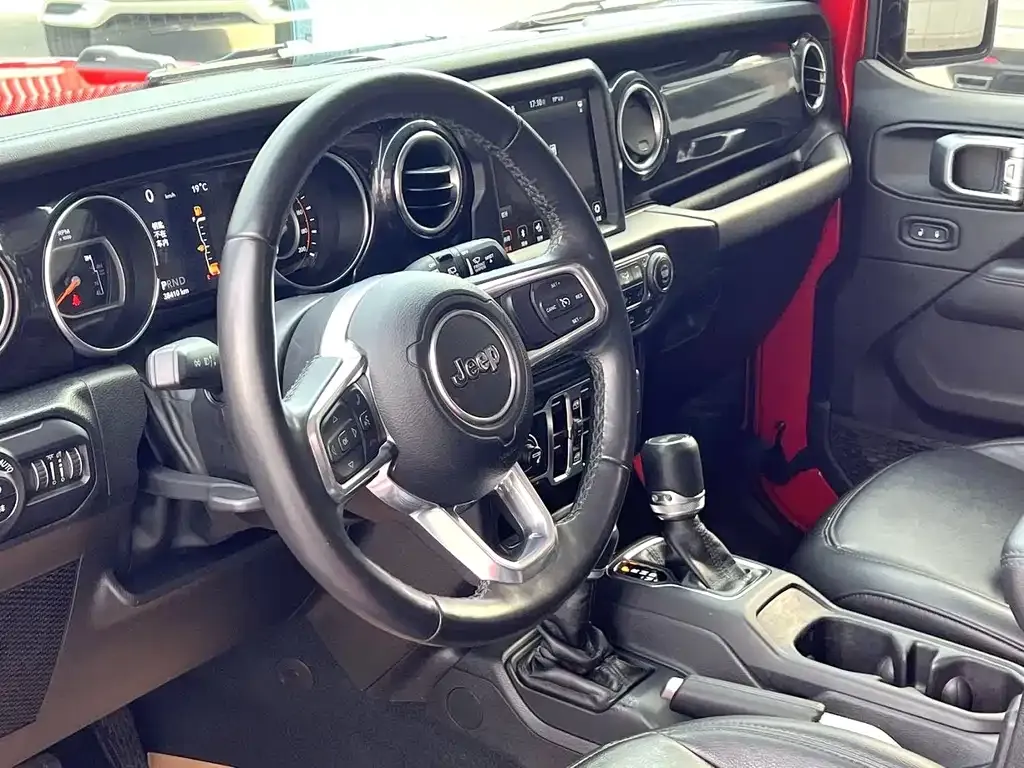 Jeep Wrangler 2022 из CN, фото 5