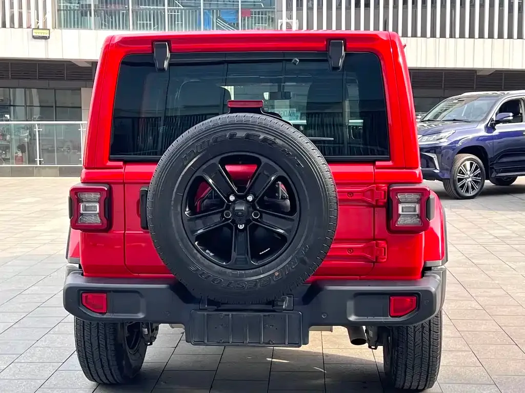 Jeep Wrangler 2022 из CN, фото 3