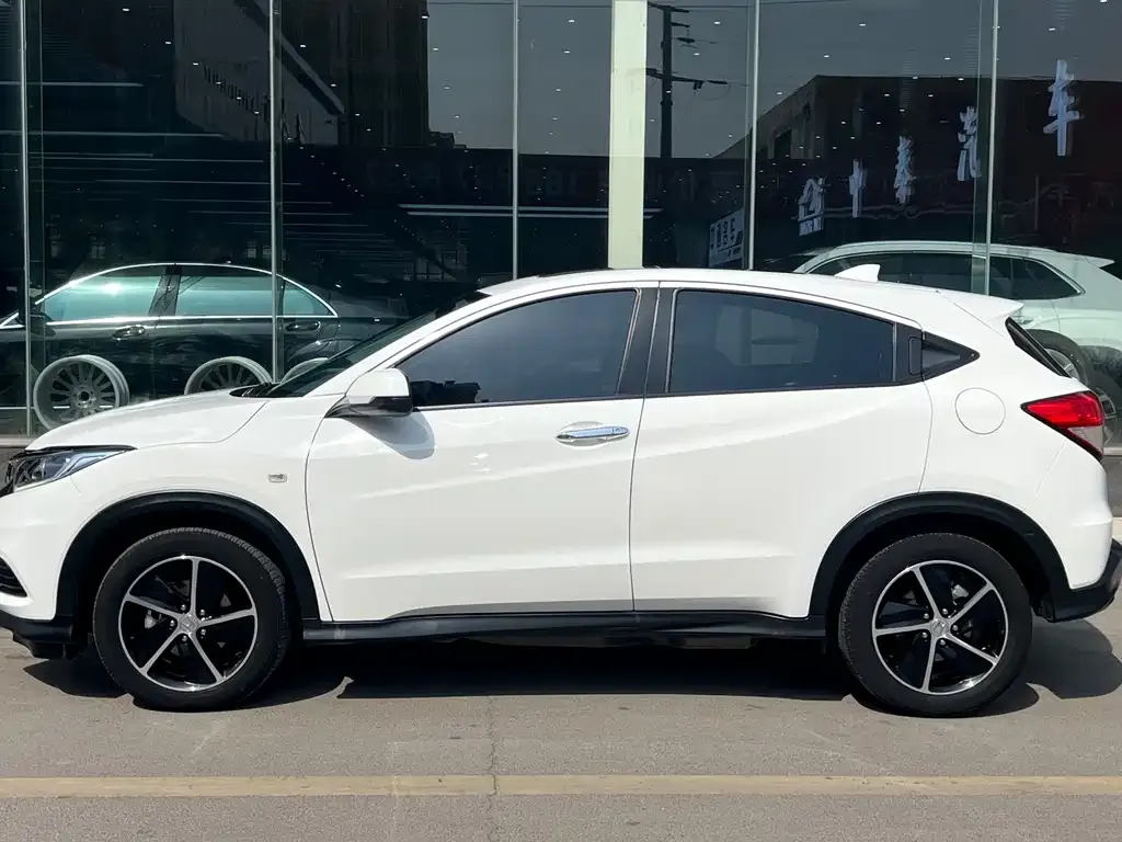 Honda Vezel 2022 из CN, фото 3