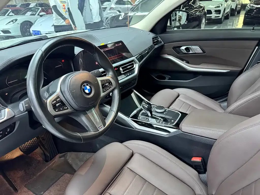 BMW 3 Series 2021 из CN, фото 10