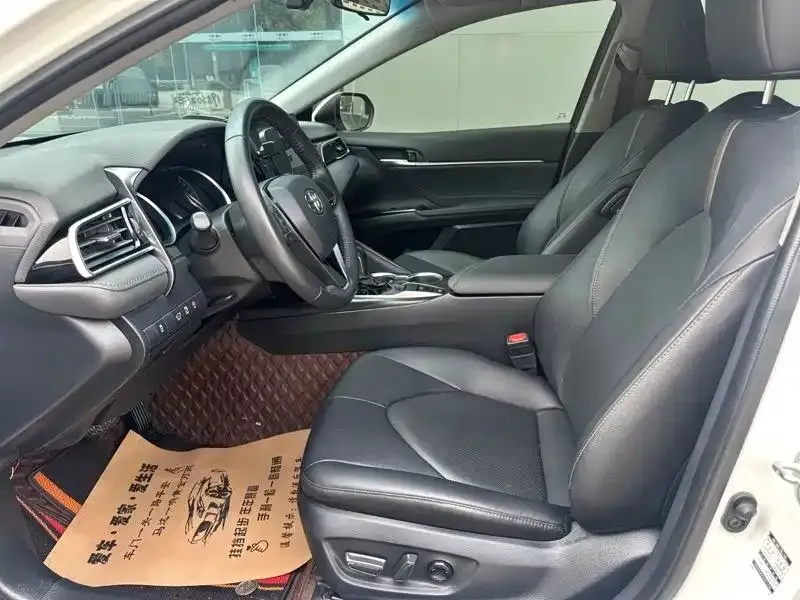 Toyota Camry 2023 из CN, фото 8