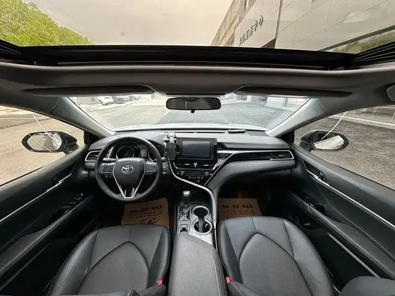 Toyota Camry 2023 из CN, фото 10