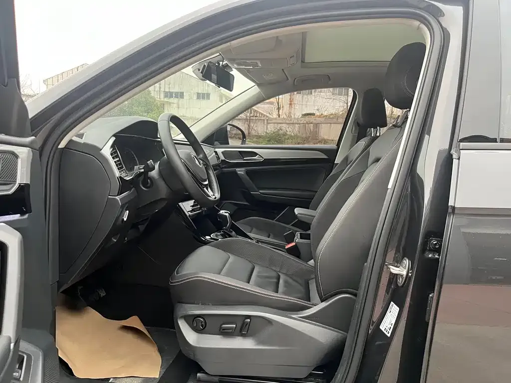 Volkswagen Tayron 2022 из CN, фото 2