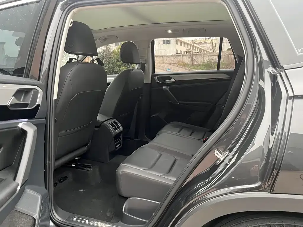 Volkswagen Tayron 2022 из CN, фото 4