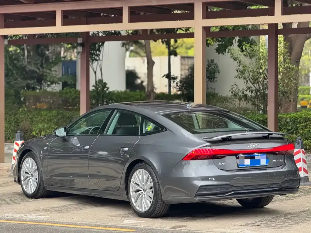 Audi A7 — фото 7