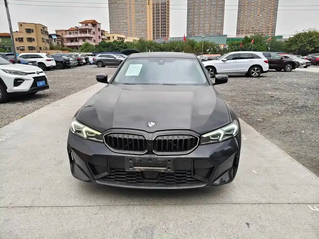 BMW 3 Series 2025 из CN, фото 2