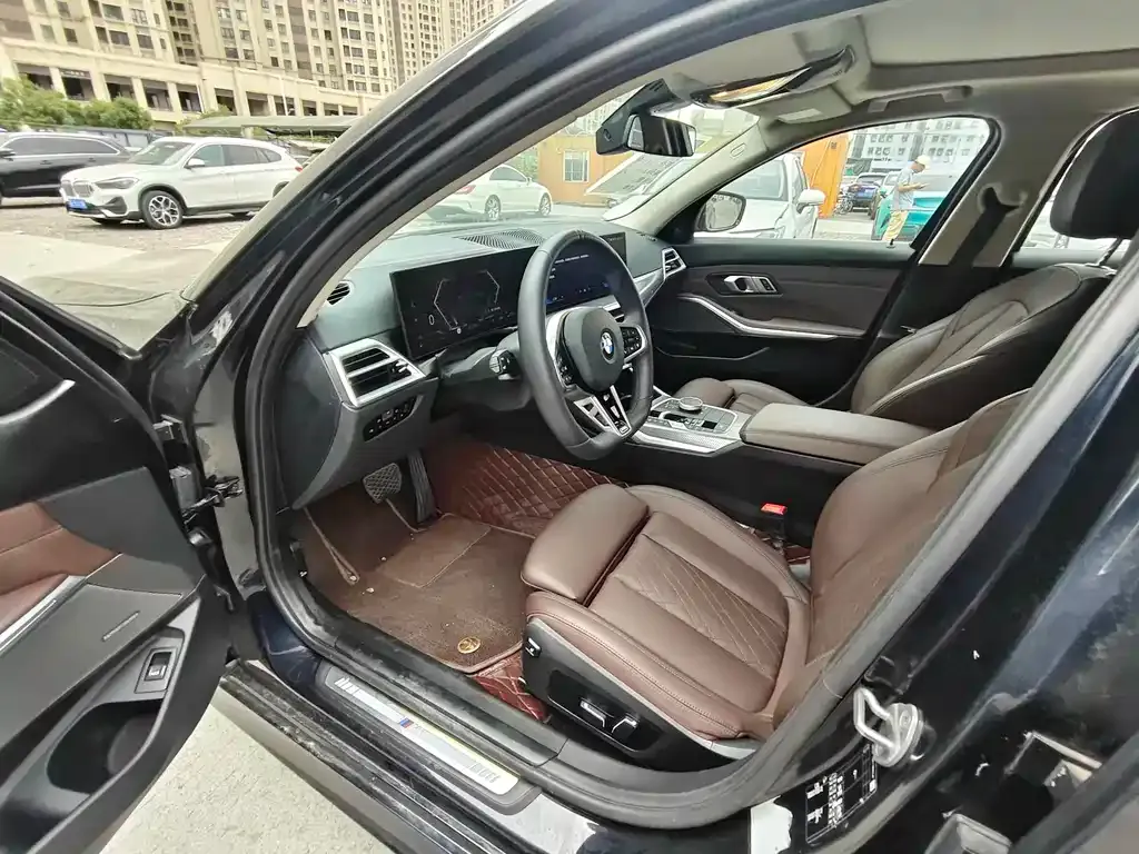 BMW 3 Series 2025 из CN, фото 6