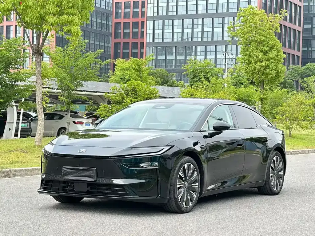 Toyota Platinum 7