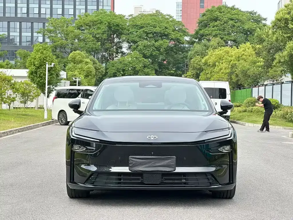 Toyota Platinum 7 2026 из CN, фото 7
