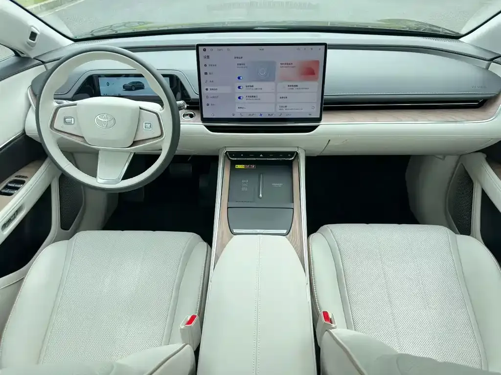 Toyota Platinum 7 2026 из CN, фото 3