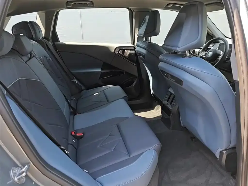BMW X3 2025 из CN, фото 2