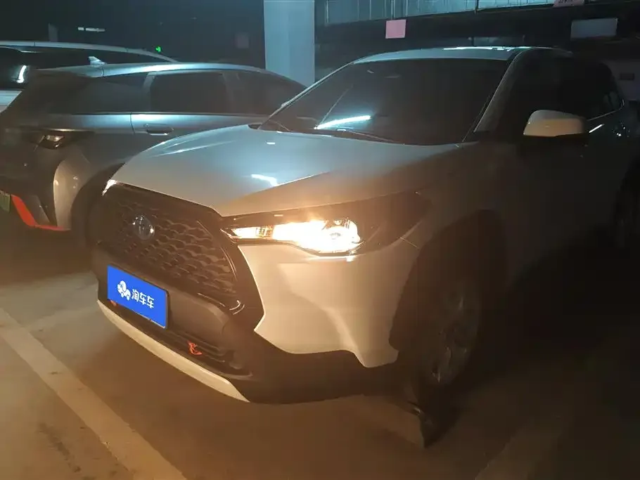 Toyota Corolla Cross — фото 2