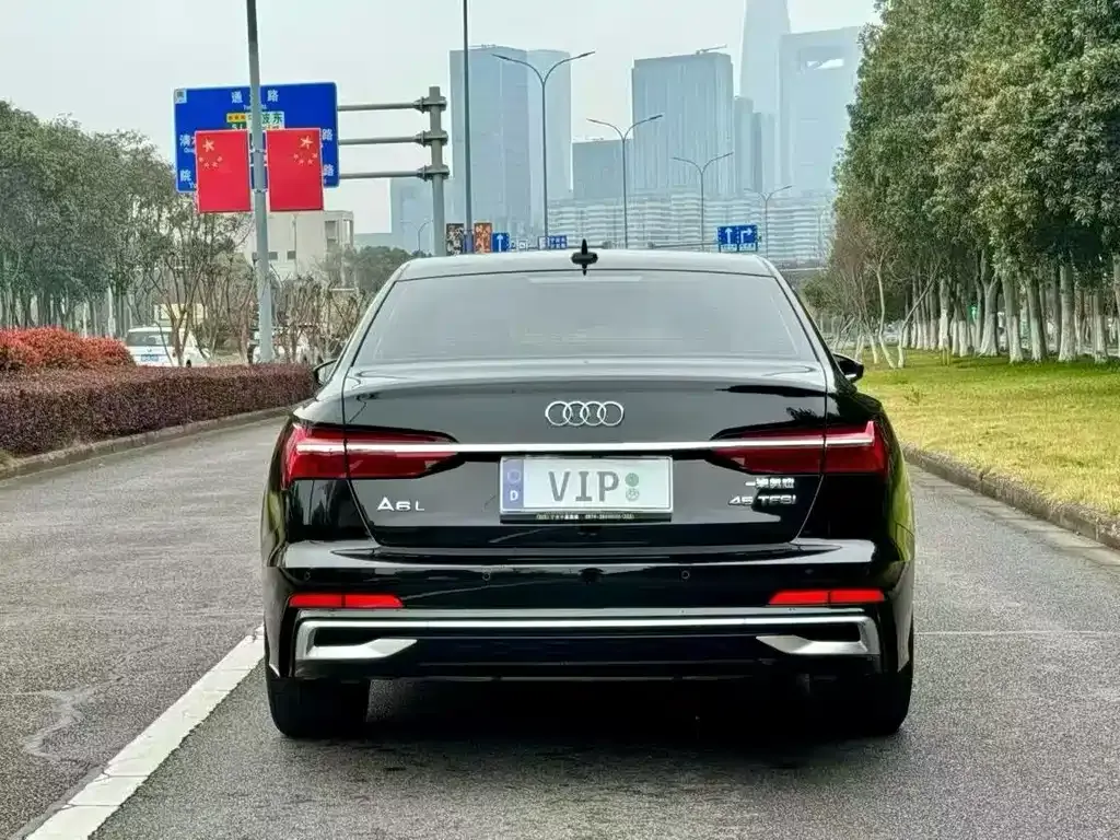 Audi A6L — фото 3