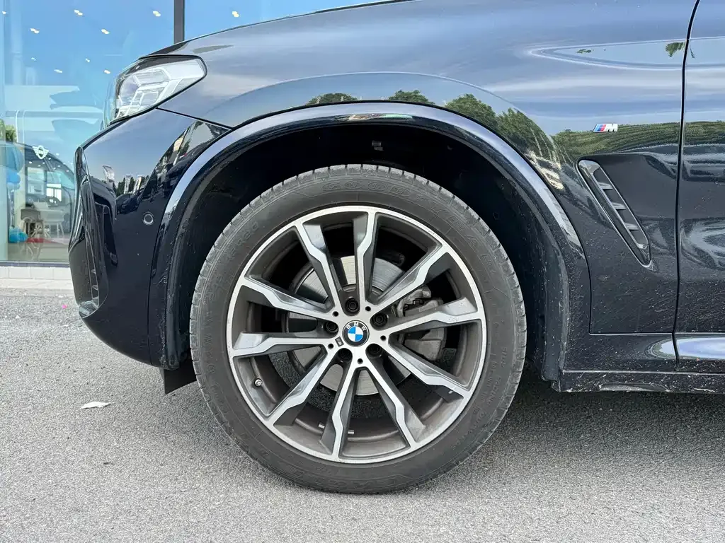 BMW X3 — фото 10