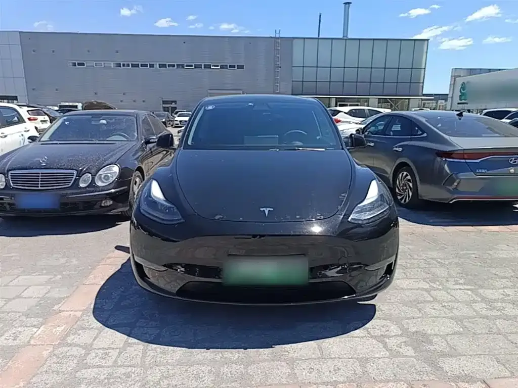 Tesla Model Y — фото 7