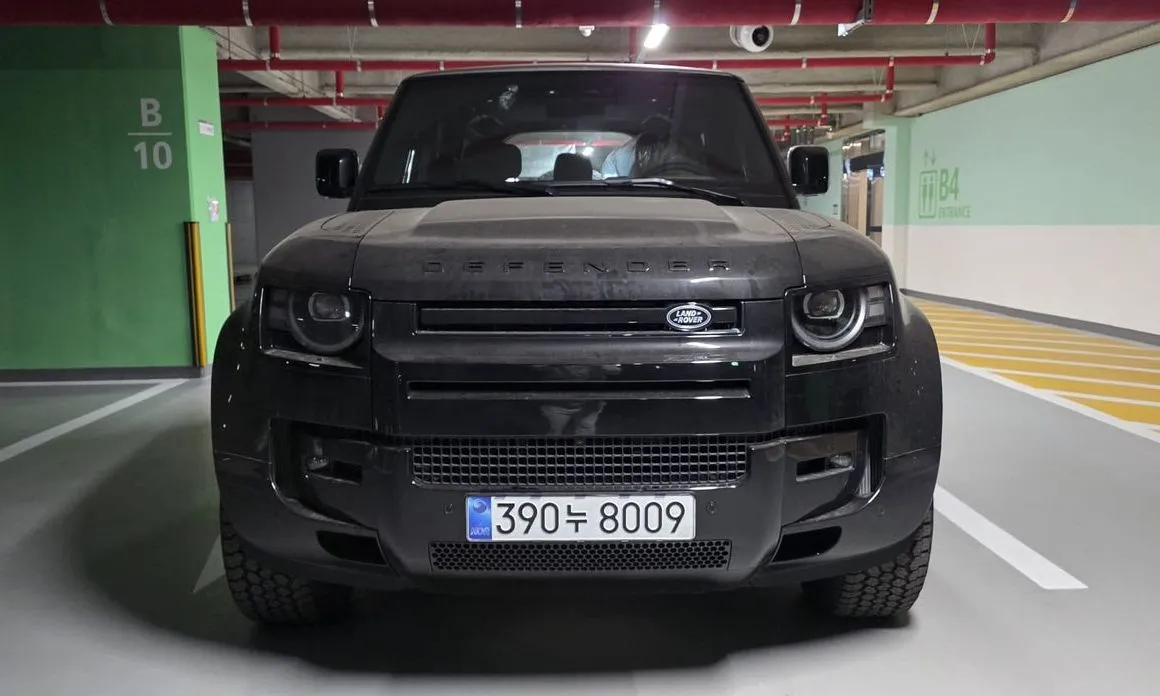 Land Rover Defender
