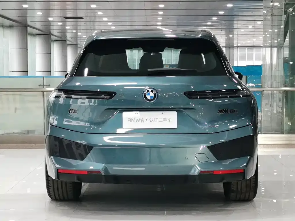 BMW iX M60 2024 из CN, фото 5